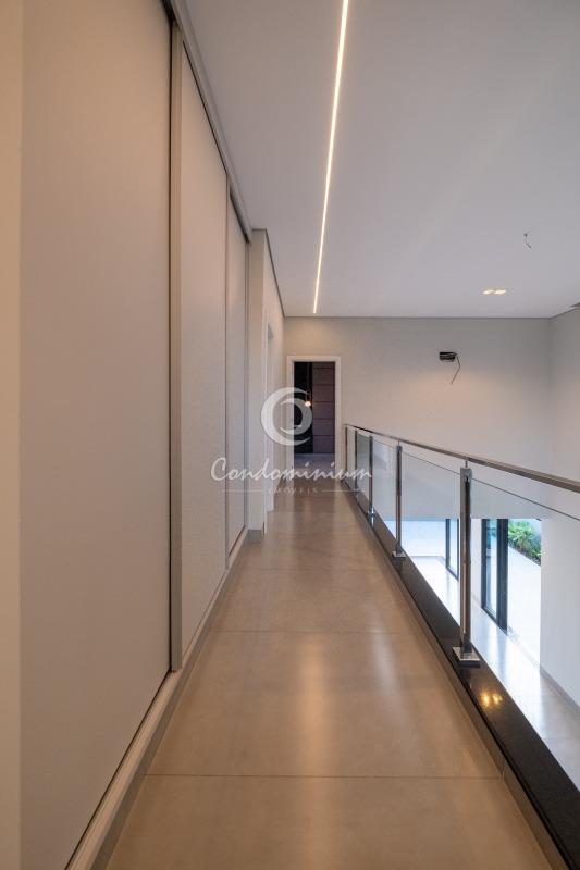 Casa de Condomínio com 3 quartos à venda, 260m² — foto 19 de 30