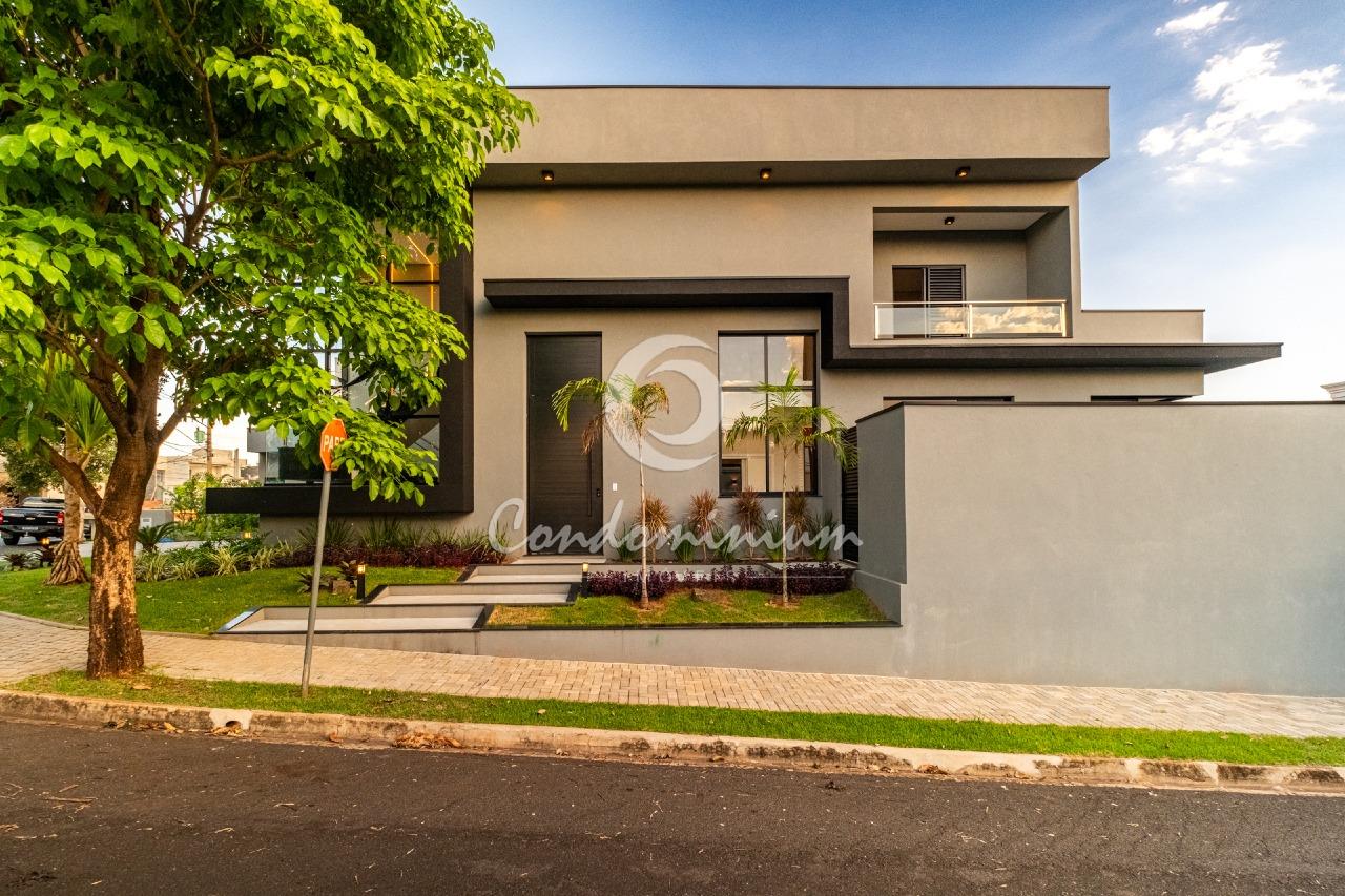 Casa de Condomínio com 3 quartos à venda, 260m² — foto 2 de 30