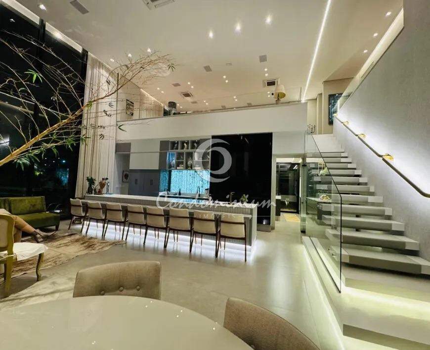 Casa de Condomínio com 5 quartos à venda, 600m² — foto 1 de 46