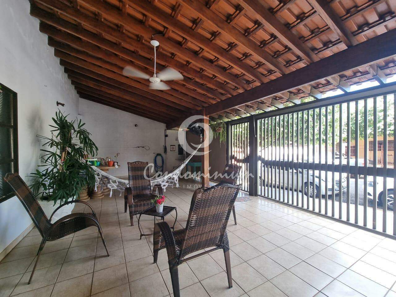 Casa com 2 quartos à venda, 170m² — foto 2 de 20