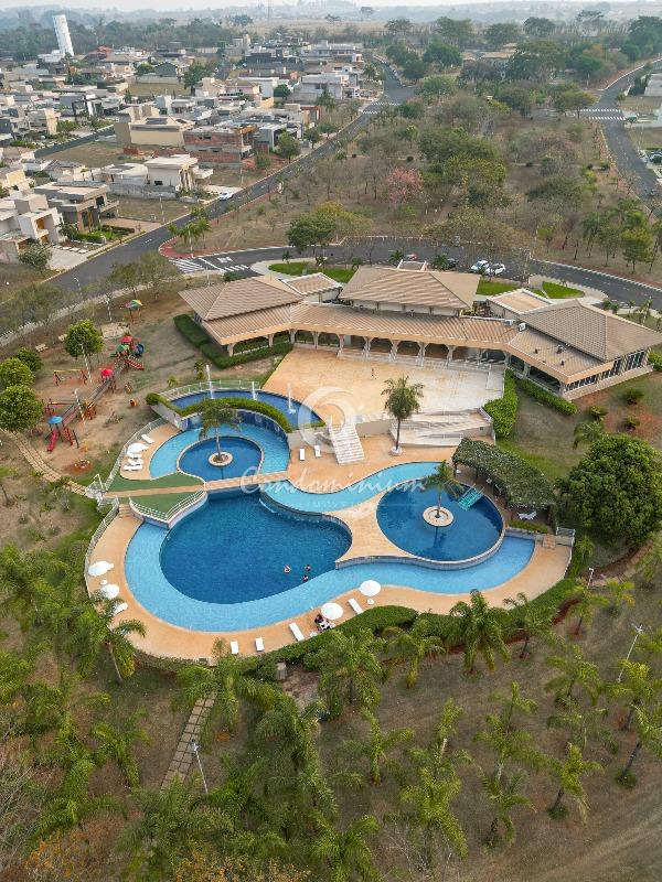 Terreno / Lote / Condomínio  à venda, 405m² — foto 2 de 7