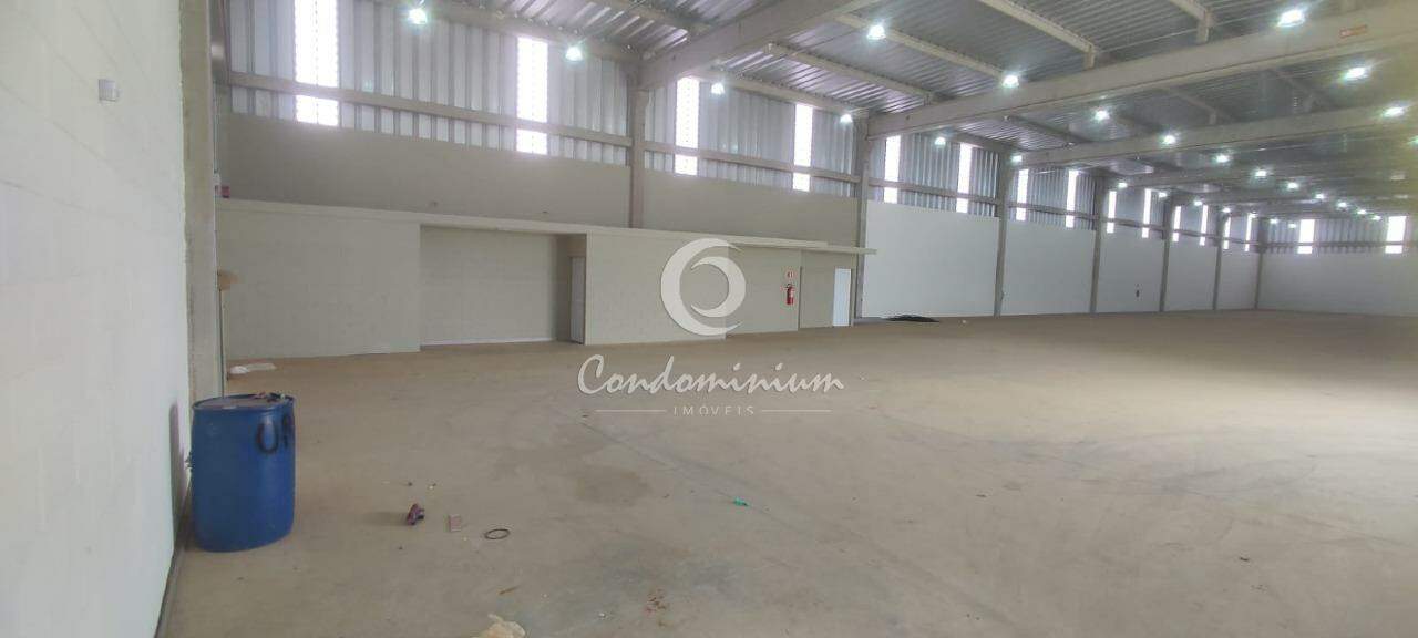 Galpão / Depósito / Armazém  para aluguel, 2000m² — foto 7 de 11