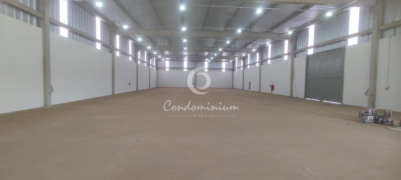 Galpão / Depósito / Armazém  para aluguel, 2000m² — foto 1 de 11