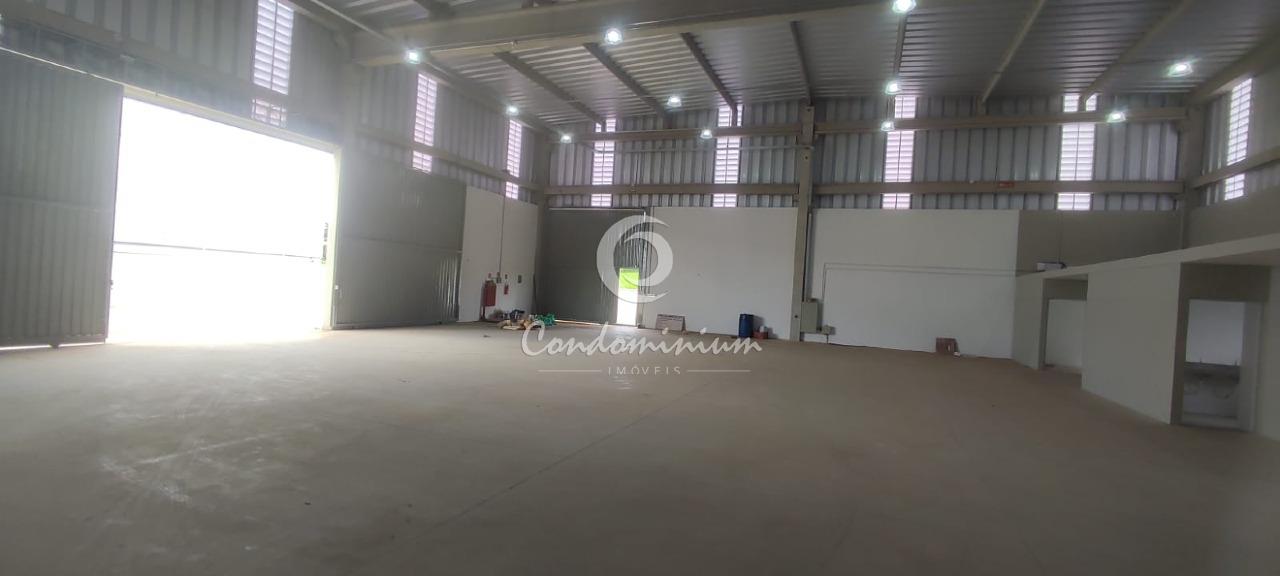 Galpão / Depósito / Armazém  para aluguel, 2000m² — foto 2 de 11