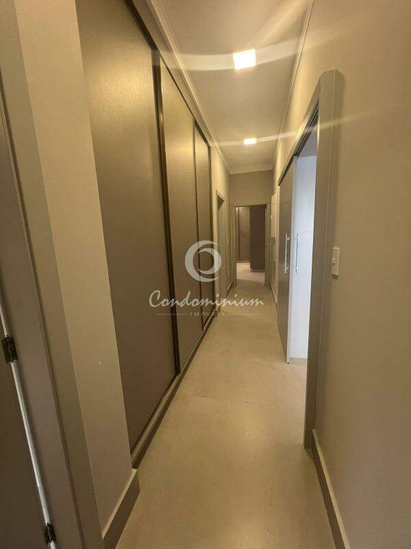 Casa de Condomínio com 3 quartos à venda, 290m² — foto 18 de 30