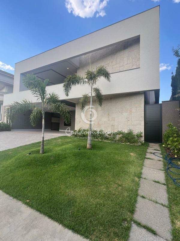 Casa de Condomínio com 3 quartos à venda, 290m² — foto 1 de 30