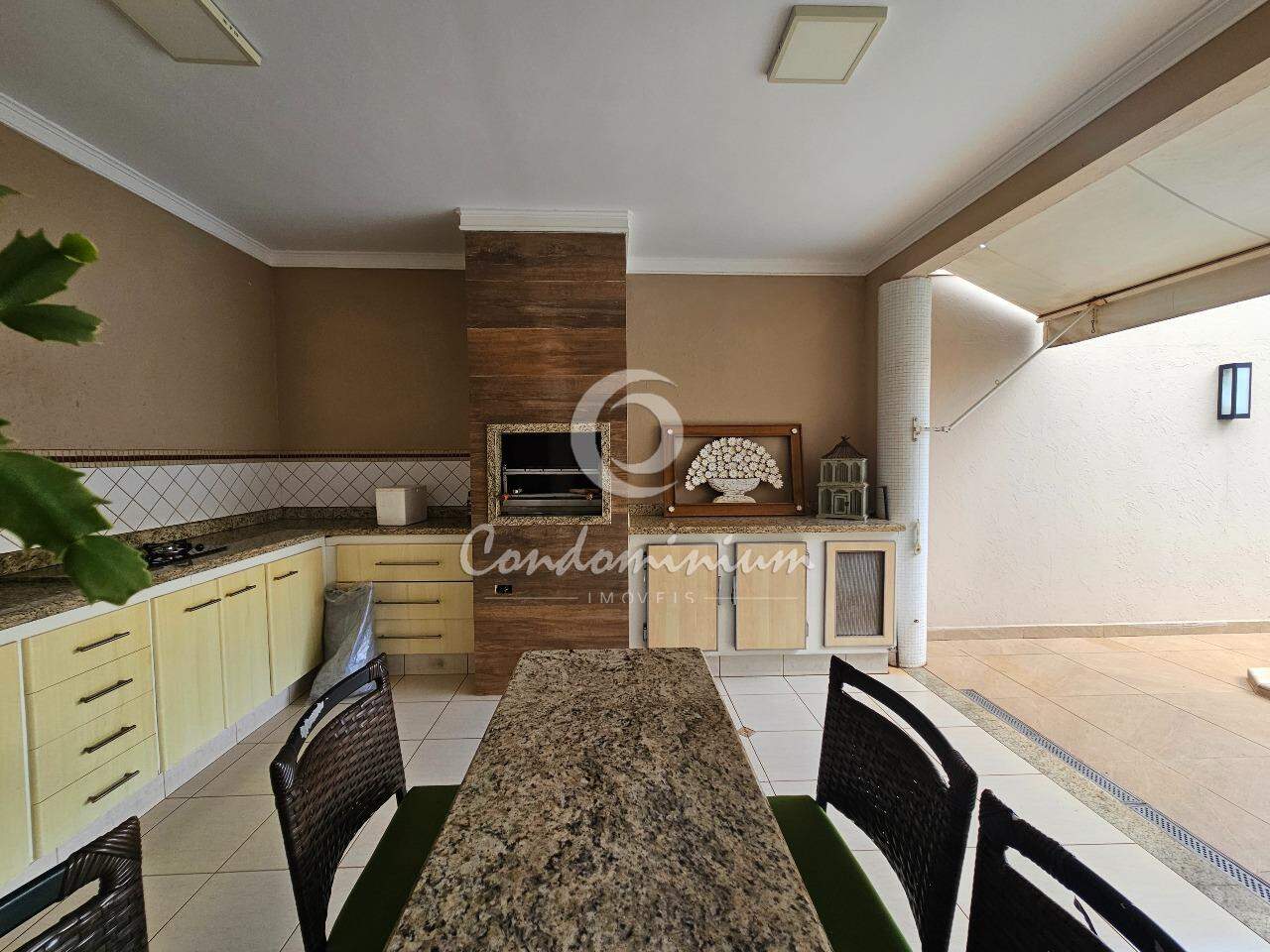 Casa de Condomínio com 4 quartos à venda, 320m² — foto 14 de 35