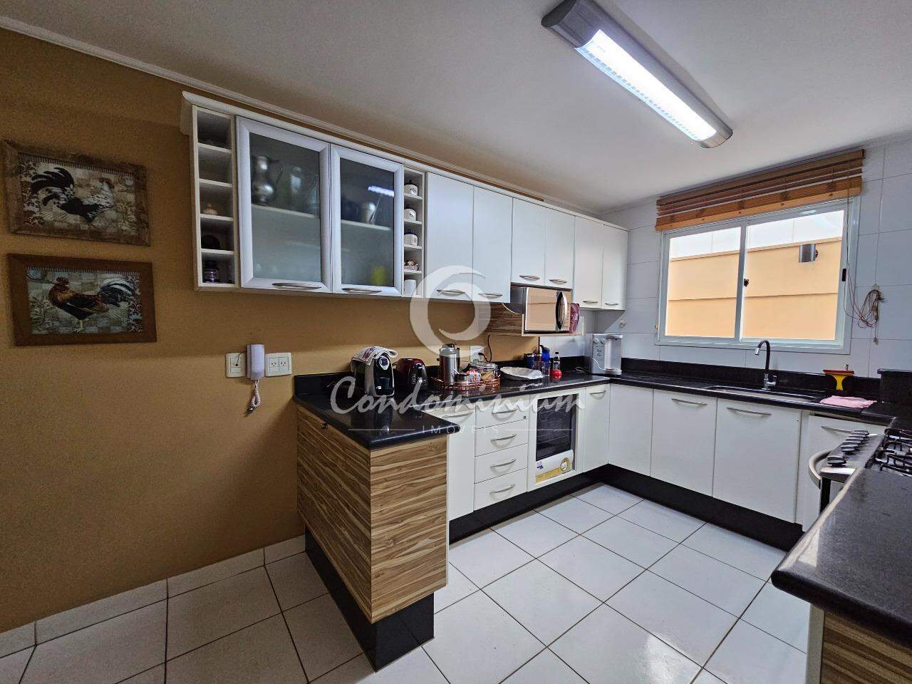 Casa de Condomínio com 4 quartos à venda, 320m² — foto 9 de 35