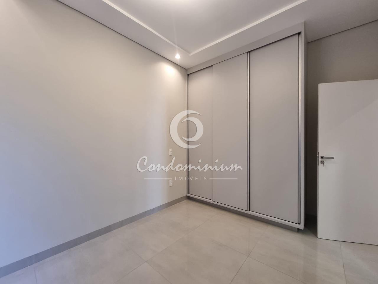 Casa de Condomínio com 3 quartos à venda, 213m² — foto 20 de 23