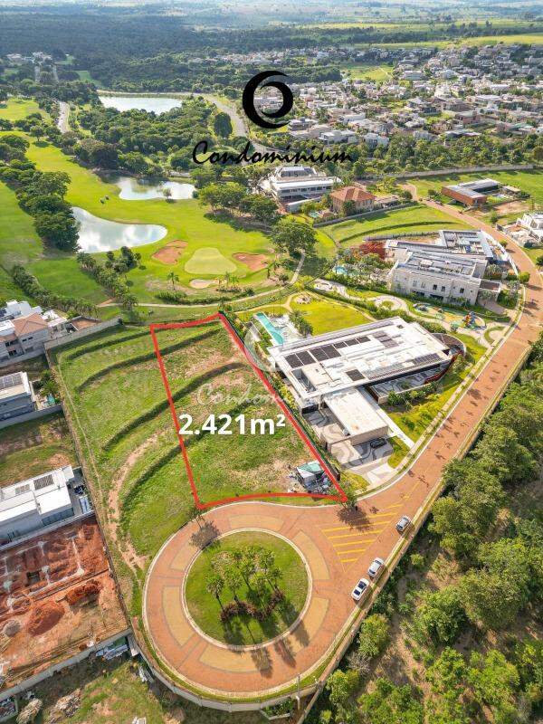 Terreno / Lote / Condomínio  à venda, 2422m² — foto 1 de 16