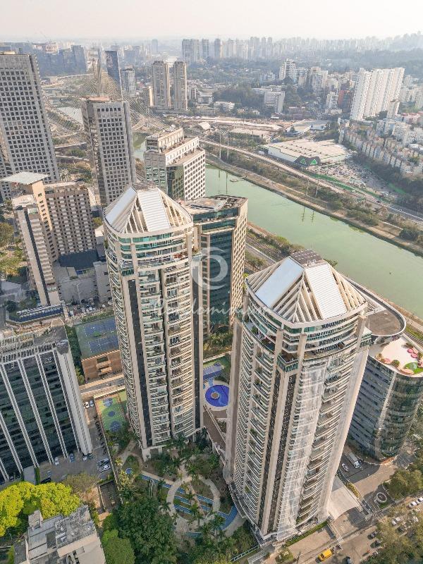 Apartamento com 3 quartos à venda, 170m² — foto 1 de 21