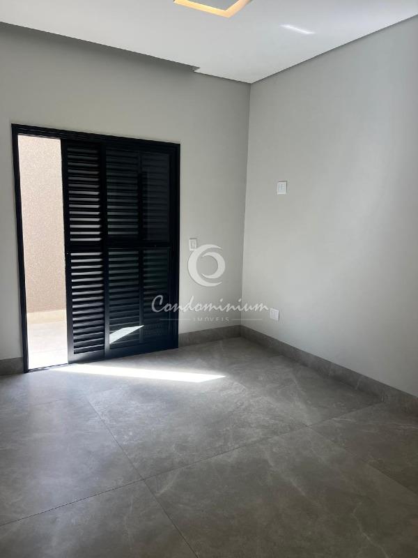 Casa de Condomínio com 3 quartos à venda, 235m² — foto 12 de 24