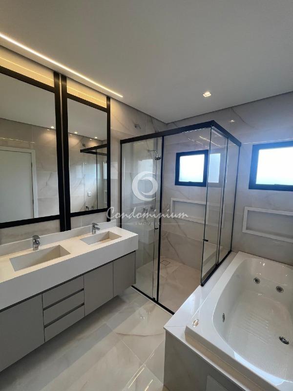 Casa de Condomínio com 3 quartos à venda, 235m² — foto 23 de 24
