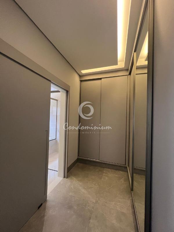Casa de Condomínio com 3 quartos à venda, 235m² — foto 13 de 24