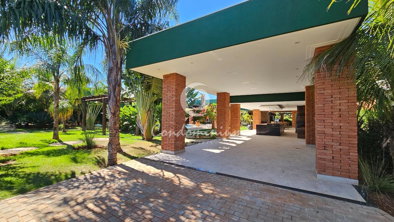 Casa de Condomínio com 3 quartos à venda, 600m² — foto 4 de 37