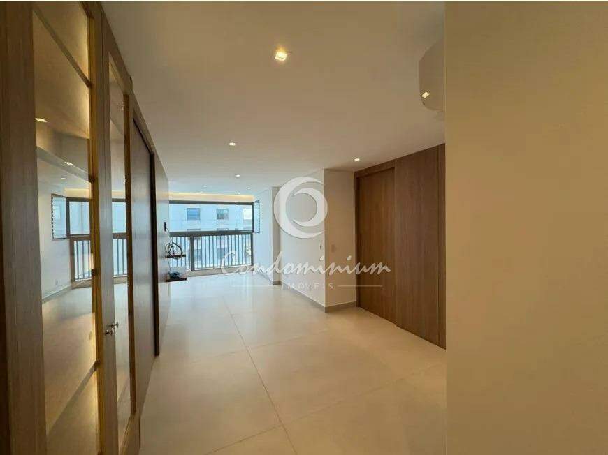 Apartamento com 3 quartos à venda, 98m² — foto 1 de 30