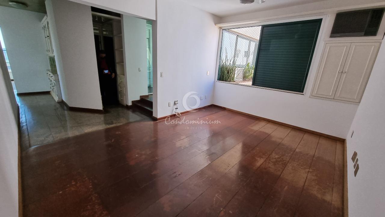 Apartamento com 4 quartos à venda, 360m² — foto 15 de 30