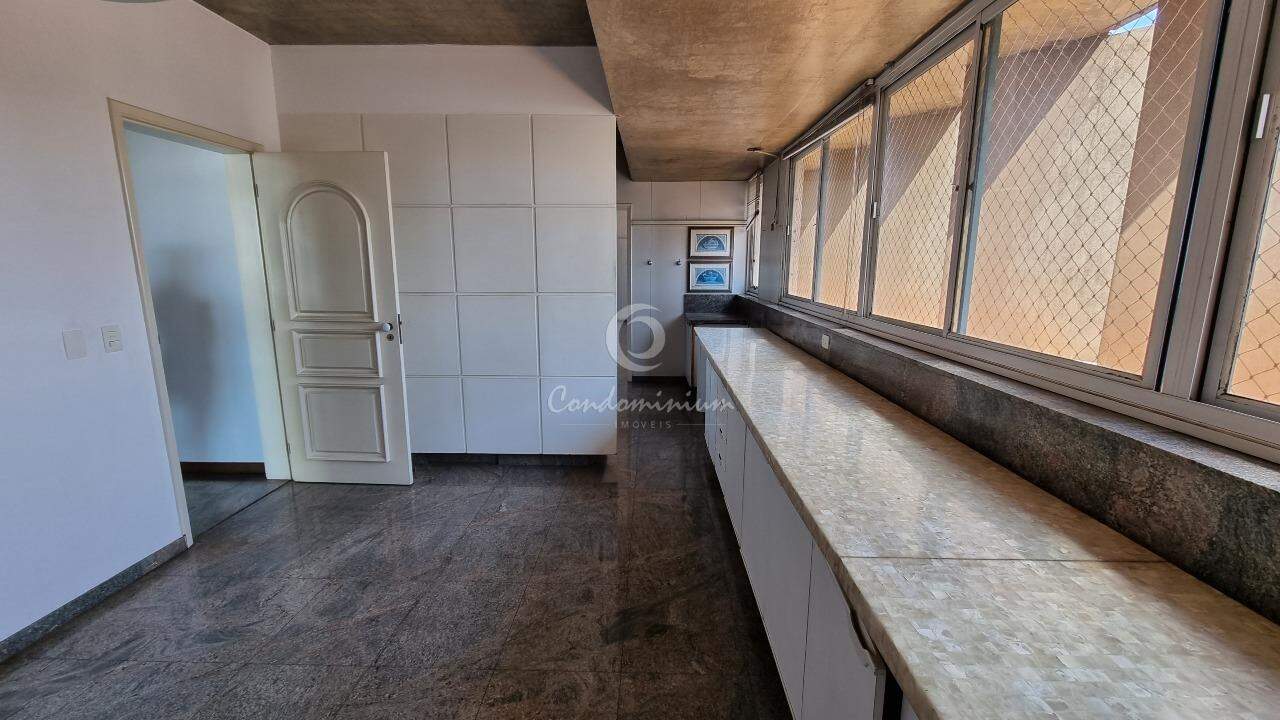 Apartamento com 4 quartos à venda, 360m² — foto 27 de 30