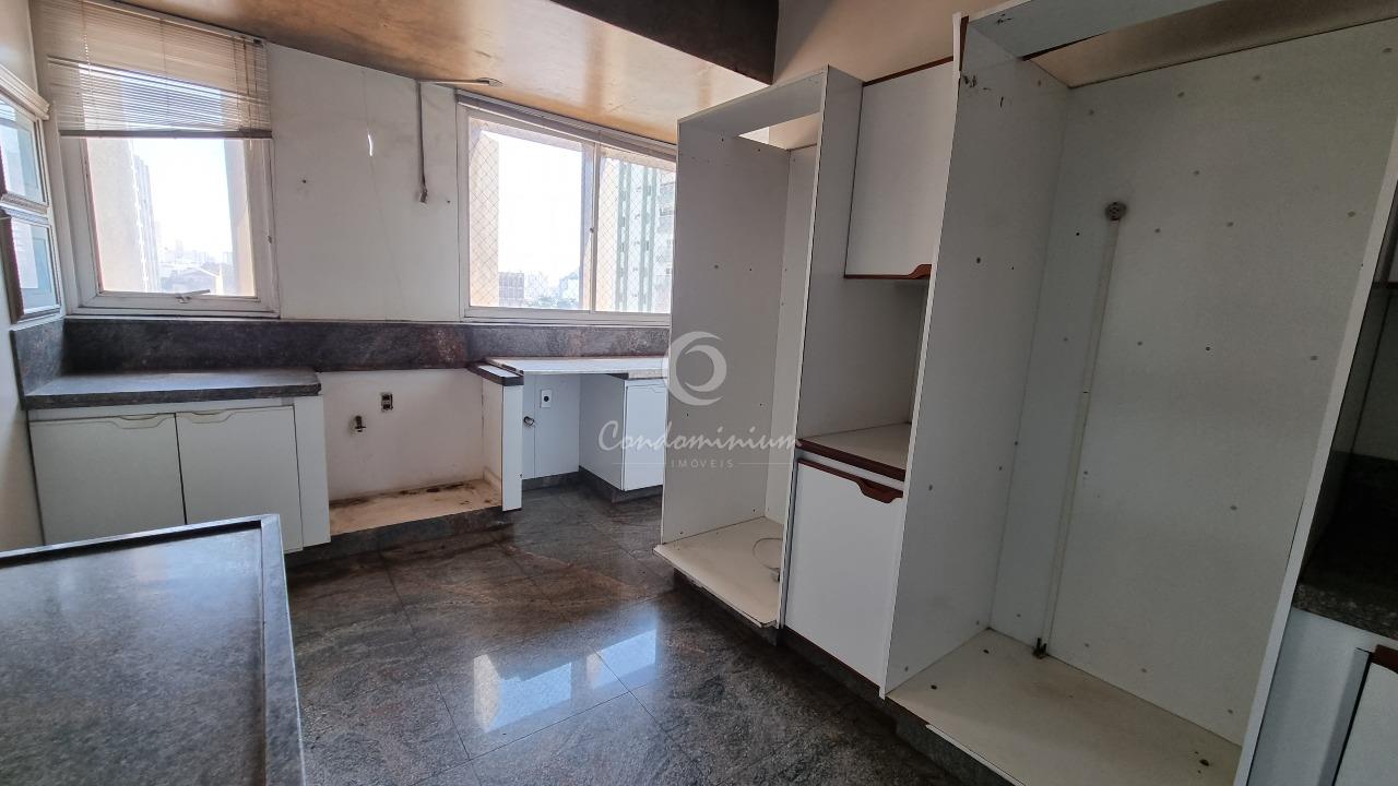Apartamento com 4 quartos à venda, 360m² — foto 29 de 30