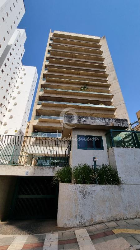 Apartamento com 4 quartos à venda, 360m² — foto 1 de 30