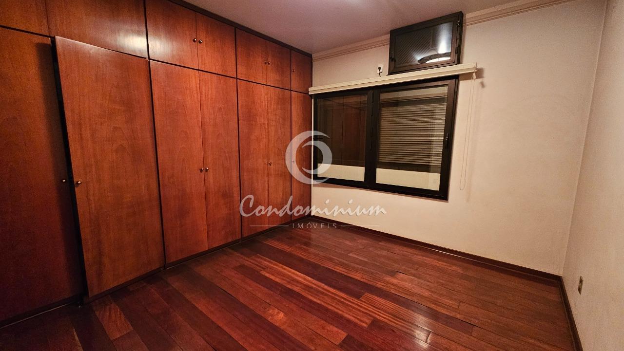 Apartamento com 4 quartos à venda, 274m² — foto 20 de 27