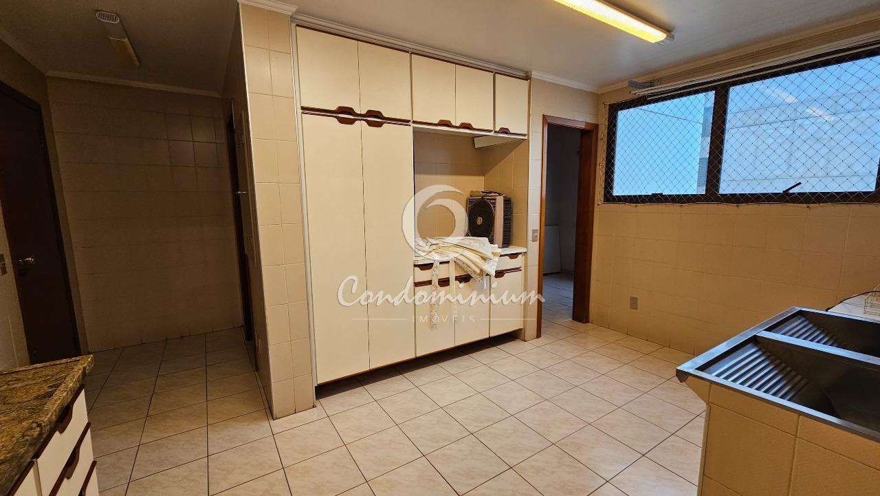 Apartamento com 4 quartos à venda, 274m² — foto 17 de 27