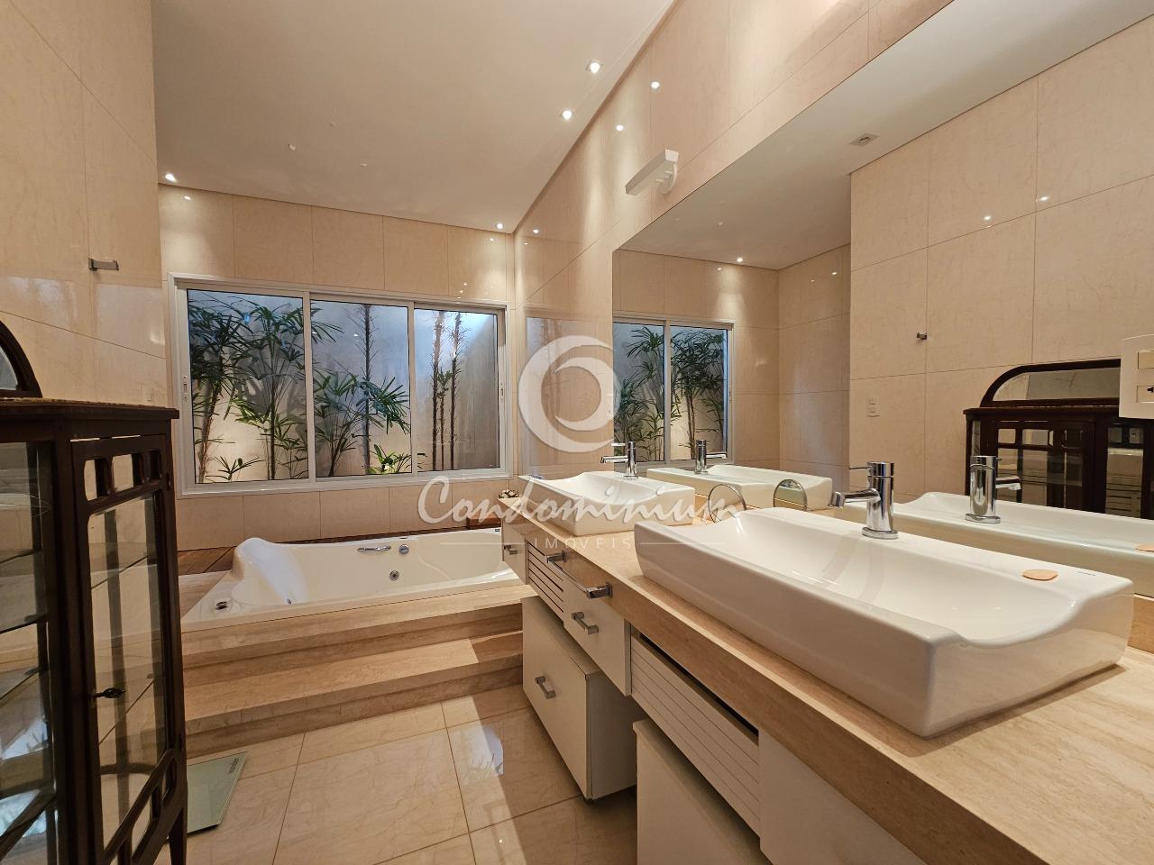 Casa de Condomínio com 4 quartos à venda, 377m² — foto 24 de 40