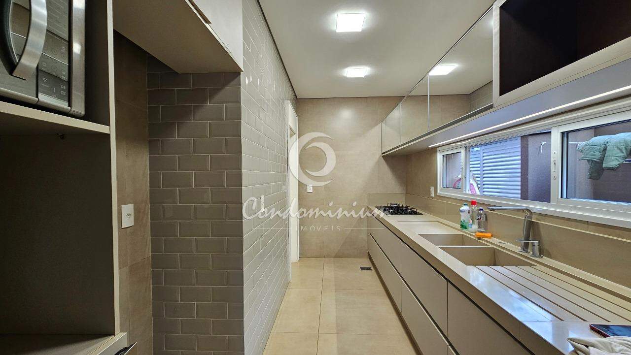Casa de Condomínio com 3 quartos à venda, 312m² — foto 14 de 31