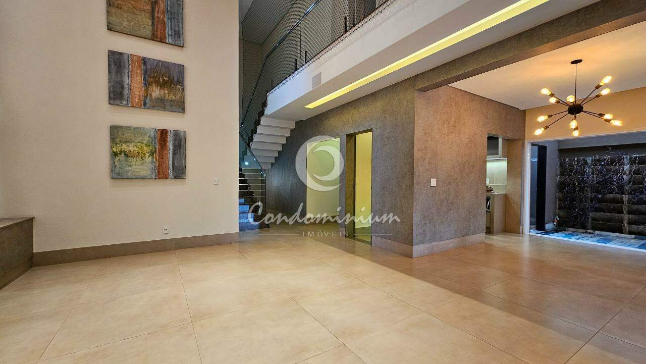 Casa de Condomínio com 3 quartos à venda, 312m² — foto 1 de 31