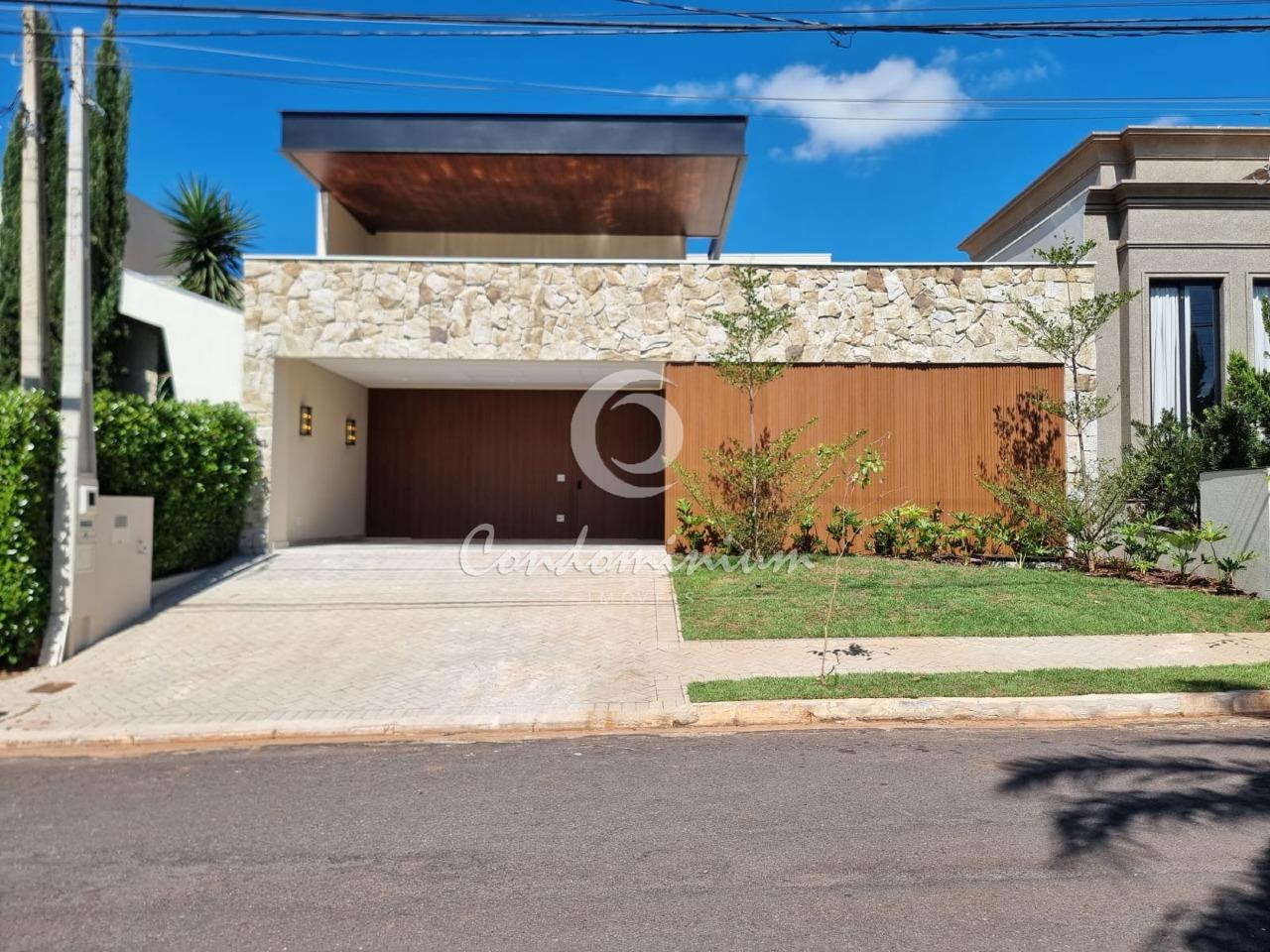 Casa de Condomínio com 3 quartos à venda, 230m² — foto 1 de 33