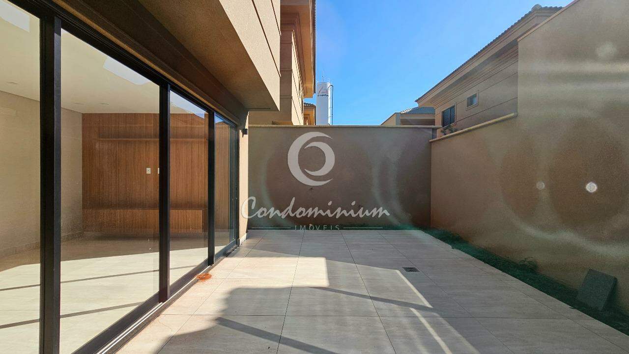 Casa de Condomínio com 3 quartos à venda, 175m² — foto 13 de 27