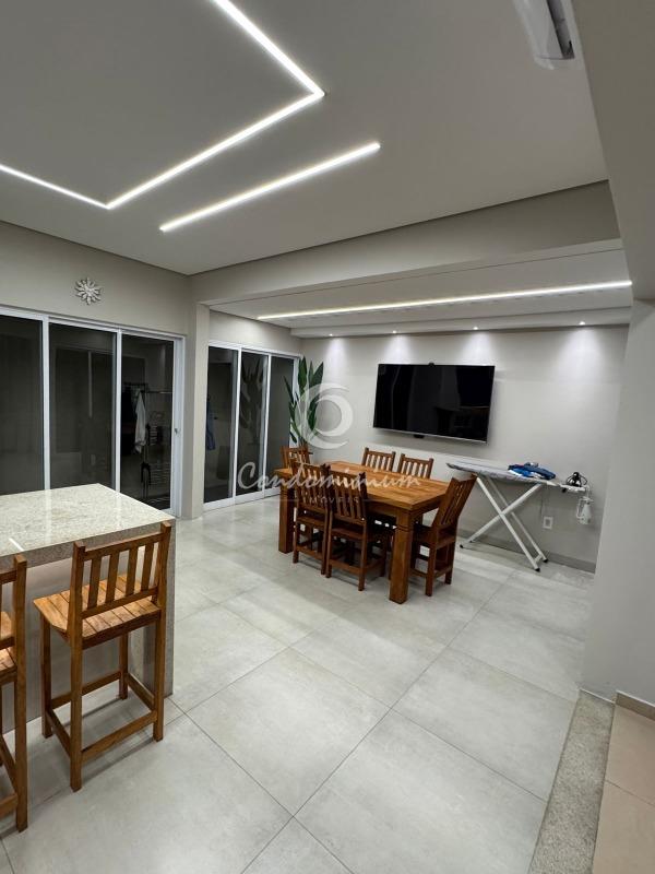 Casa de Condomínio com 3 quartos à venda, 158m² — foto 11 de 28