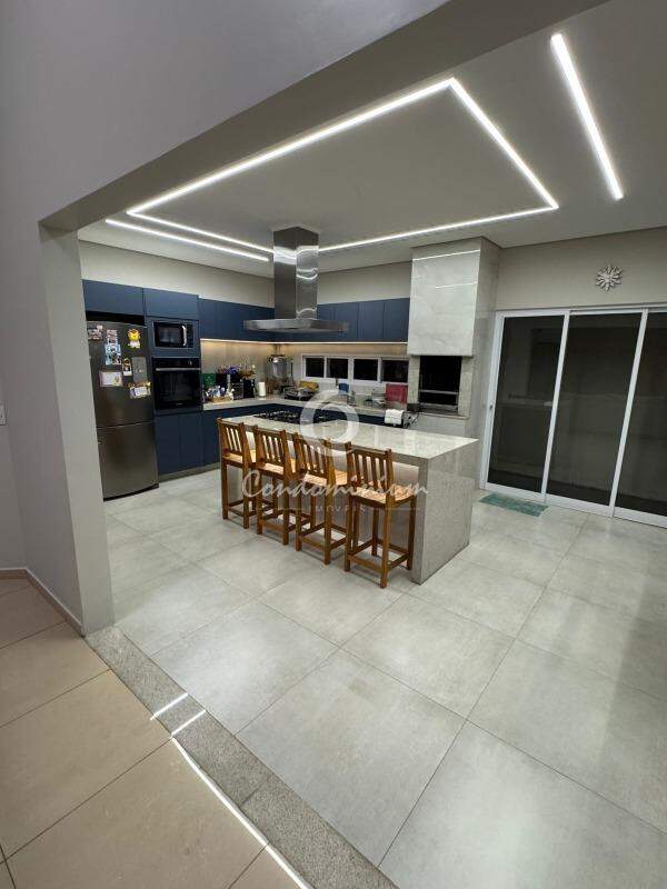 Casa de Condomínio com 3 quartos para aluguel, 158m² — foto 6 de 28