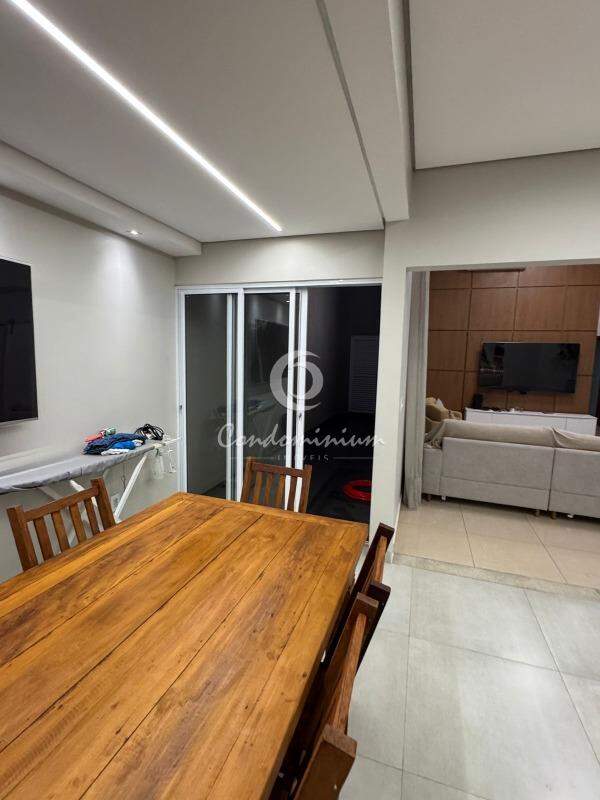 Casa de Condomínio com 3 quartos para aluguel, 158m² — foto 10 de 28