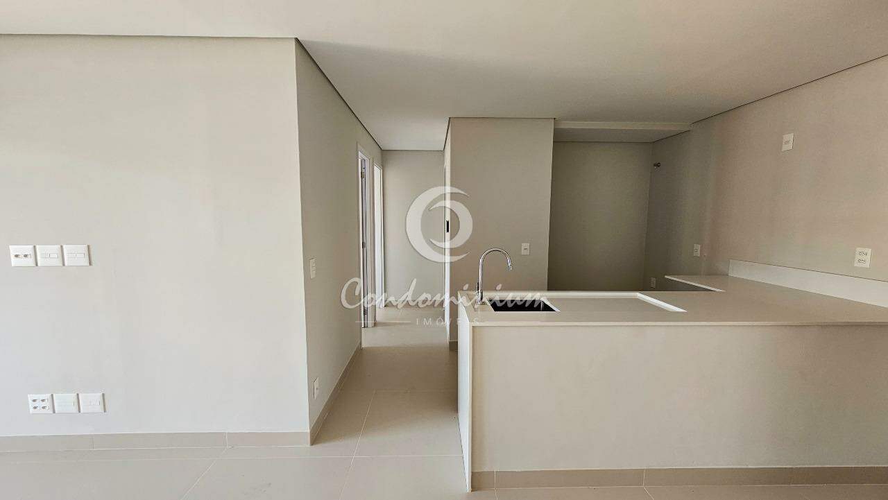 Apartamento com 2 quartos à venda, 63m² — foto 4 de 39