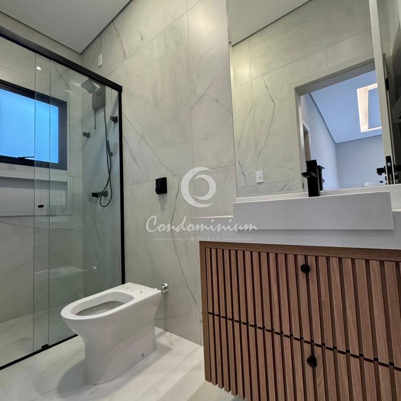 Casa de Condomínio com 4 quartos à venda, 273m² — foto 23 de 52