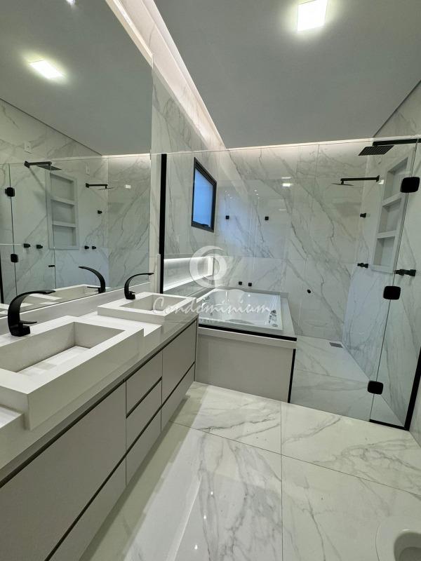 Casa de Condomínio com 4 quartos à venda, 273m² — foto 16 de 52