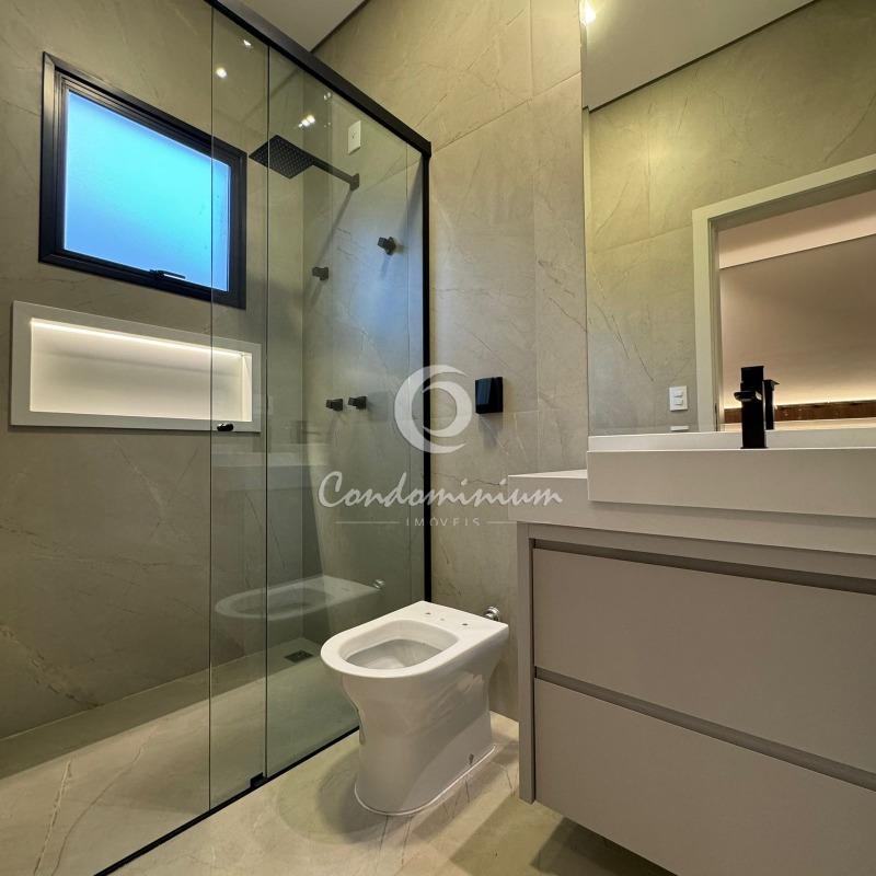 Casa de Condomínio com 4 quartos à venda, 273m² — foto 17 de 52