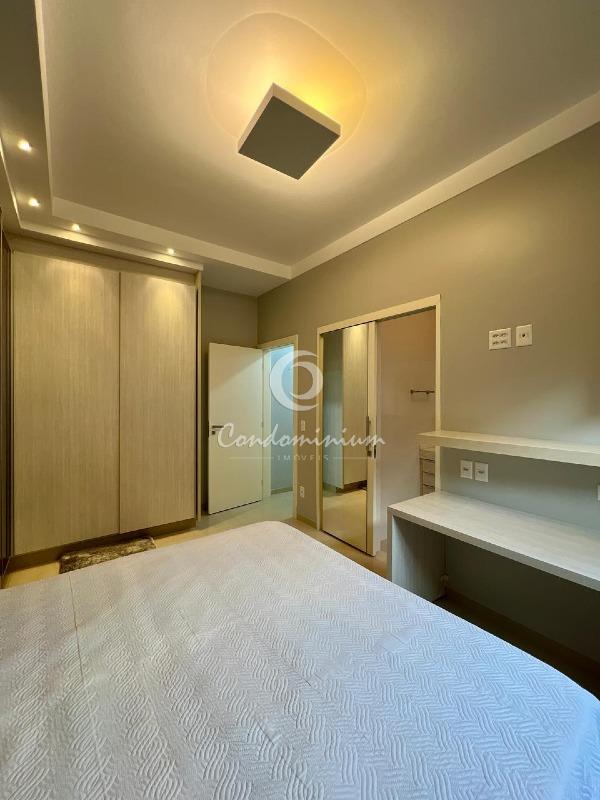 Casa de Condomínio com 3 quartos à venda, 374m² — foto 25 de 52
