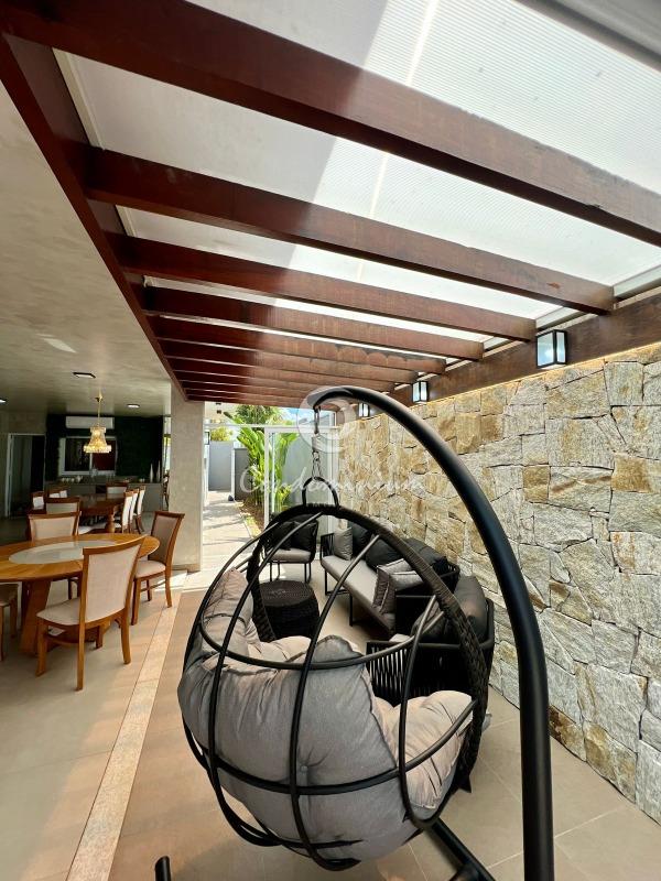 Casa de Condomínio com 3 quartos à venda, 374m² — foto 10 de 52