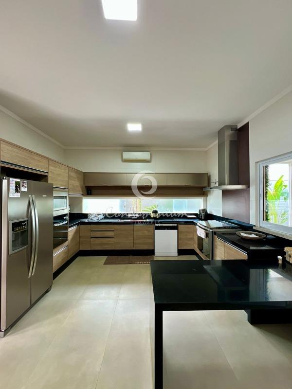 Casa de Condomínio com 3 quartos à venda, 374m² — foto 19 de 52