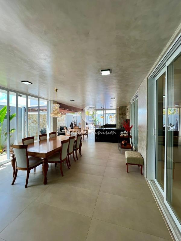 Casa de Condomínio com 3 quartos à venda, 374m² — foto 7 de 52
