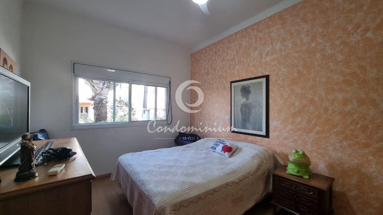 Casa de Condomínio com 3 quartos à venda, 226m² — foto 15 de 27