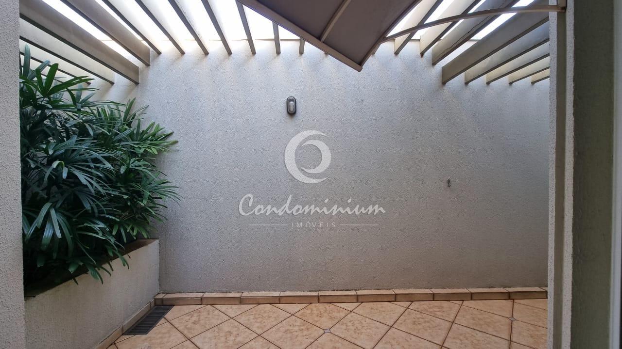 Casa de Condomínio com 3 quartos à venda, 226m² — foto 24 de 27
