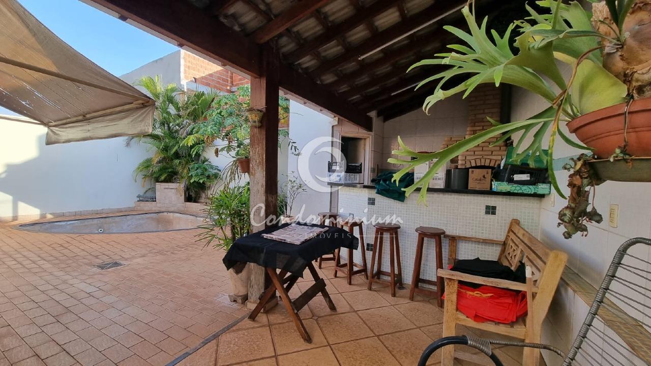 Casa de Condomínio com 3 quartos à venda, 226m² — foto 14 de 27
