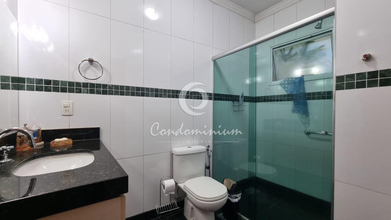 Casa de Condomínio com 3 quartos à venda, 226m² — foto 21 de 27