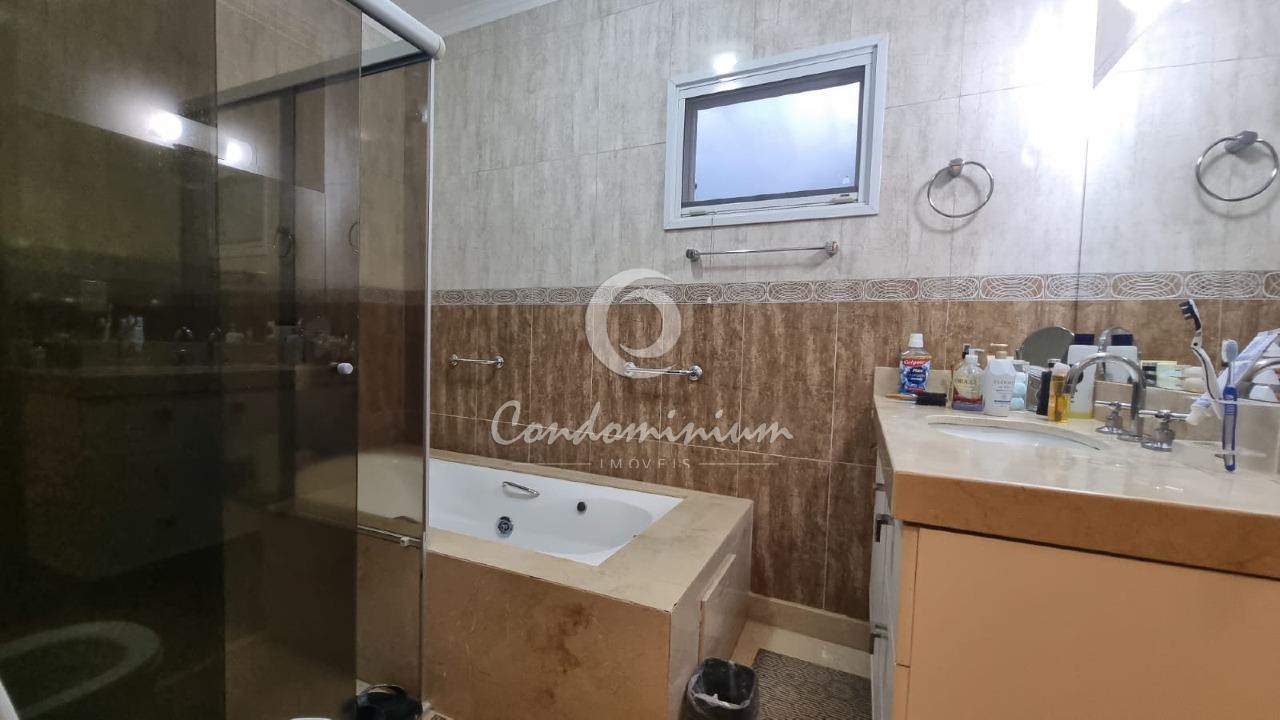 Casa de Condomínio com 3 quartos à venda, 226m² — foto 22 de 27