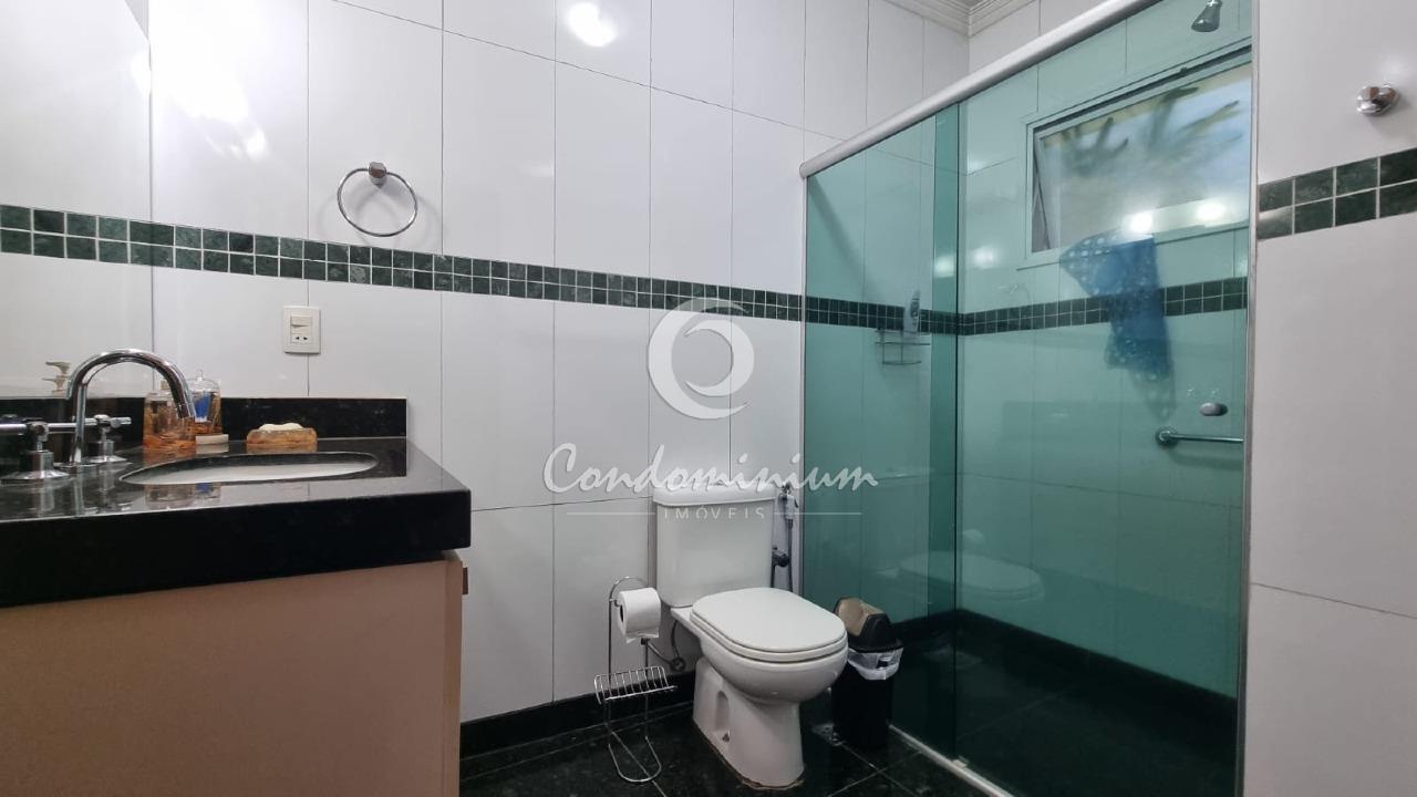 Casa de Condomínio com 3 quartos à venda, 226m² — foto 20 de 27