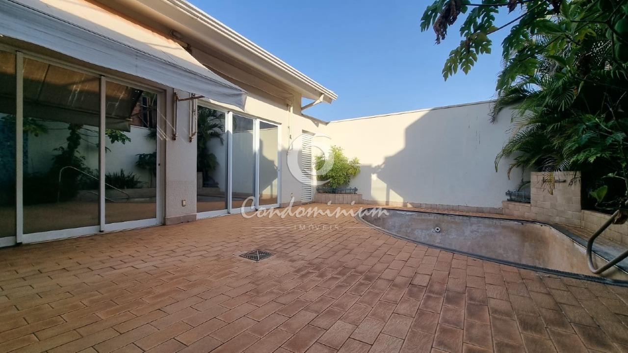Casa de Condomínio com 3 quartos à venda, 226m² — foto 13 de 27