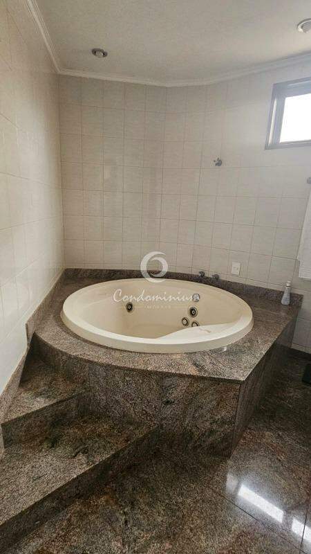 Apartamento com 3 quartos à venda, 343m² — foto 24 de 30